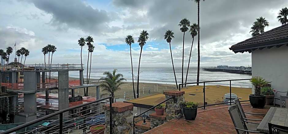 Casablanca Inn on The Beach