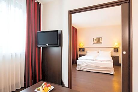 Superior Double or Twin Room with Extra Bed