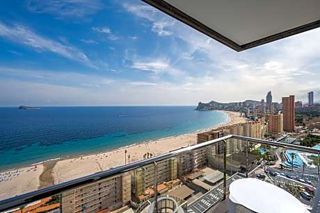 TRIPLE SEA VIEW (2 ADULTS +1 CHILD)