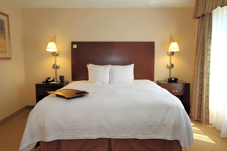 Hampton Inn & Suites Tacoma
