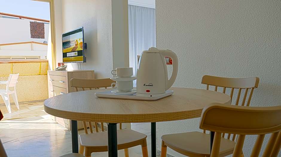 Photo 1 of 8 of 1 Bedroom Apartment, Balcony or Terrace