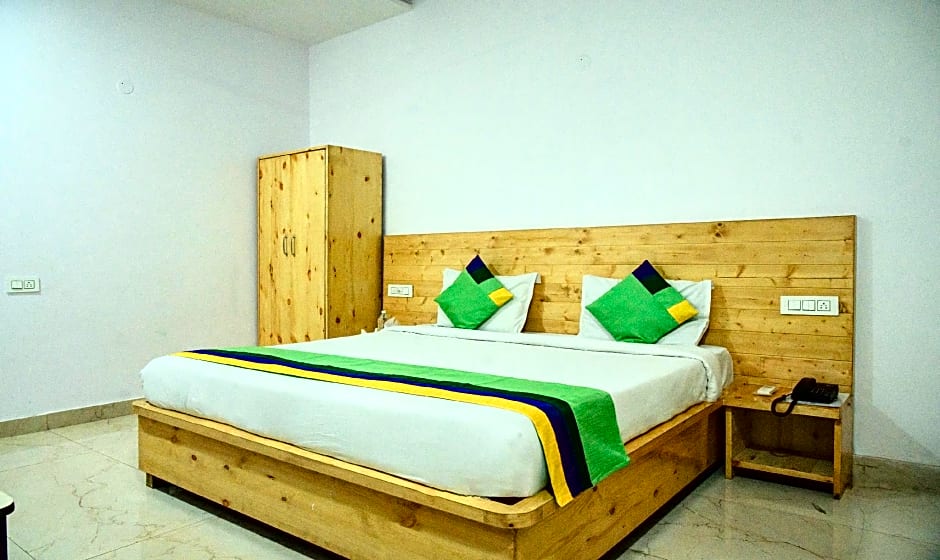 Treebo Trend The King