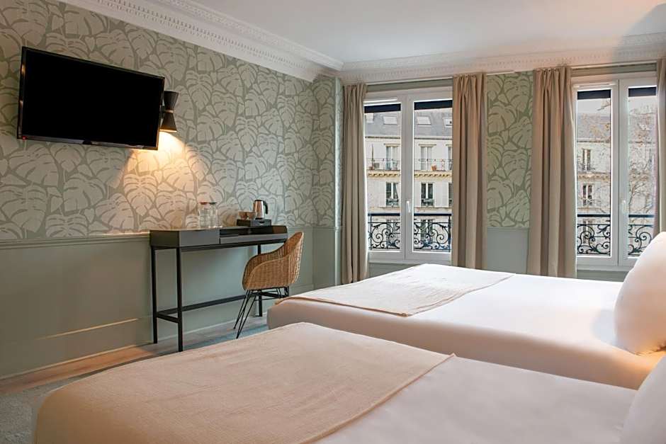 Hotel Avama Prony