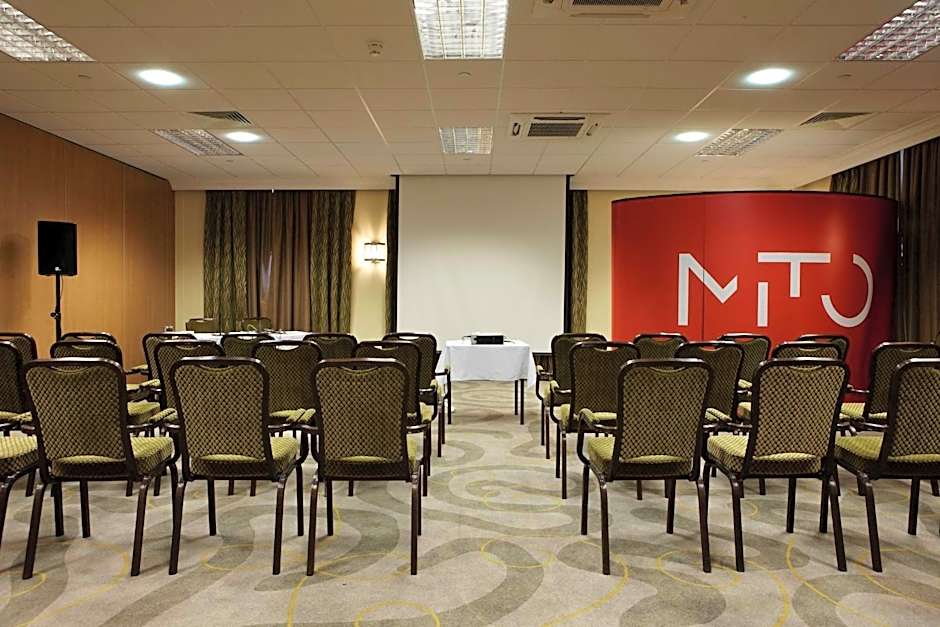 Holiday Inn Kenilworth - Warwick By IHG