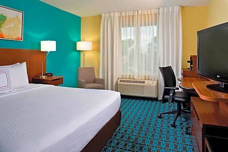 King Room with Pool View