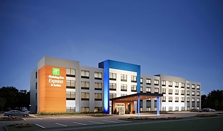Holiday Inn Express & Suites DFW Airport Southwest - Euless