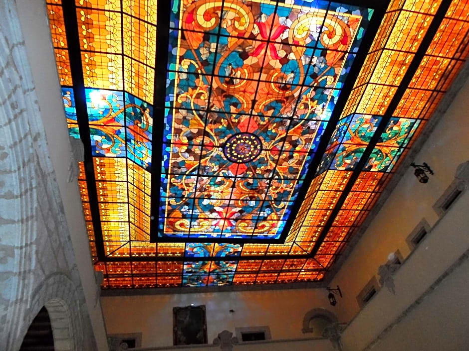 Hotel Virrey De Mendoza