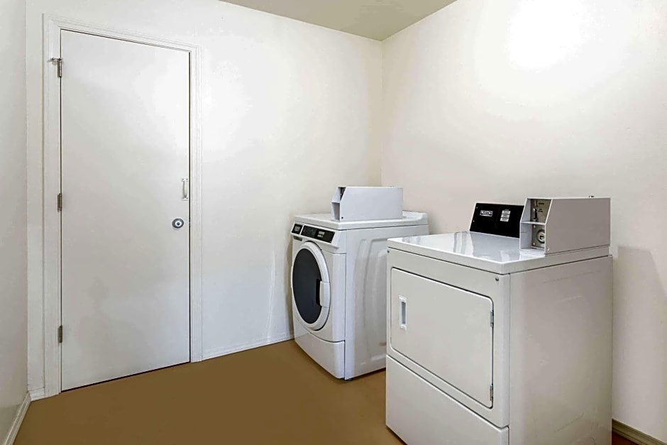 Days Inn by Wyndham Durango