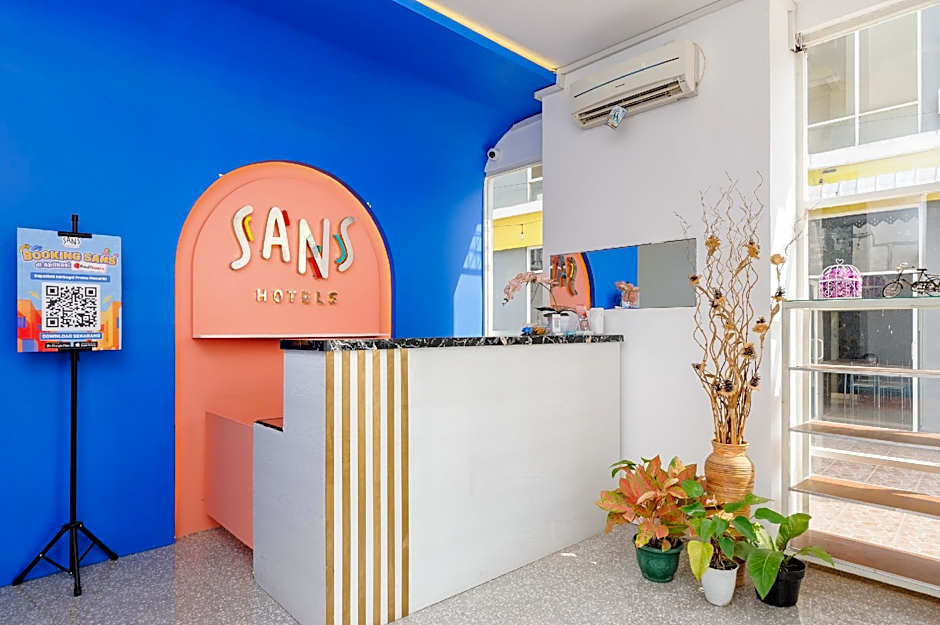 Sans Hotel La Vida Malang
