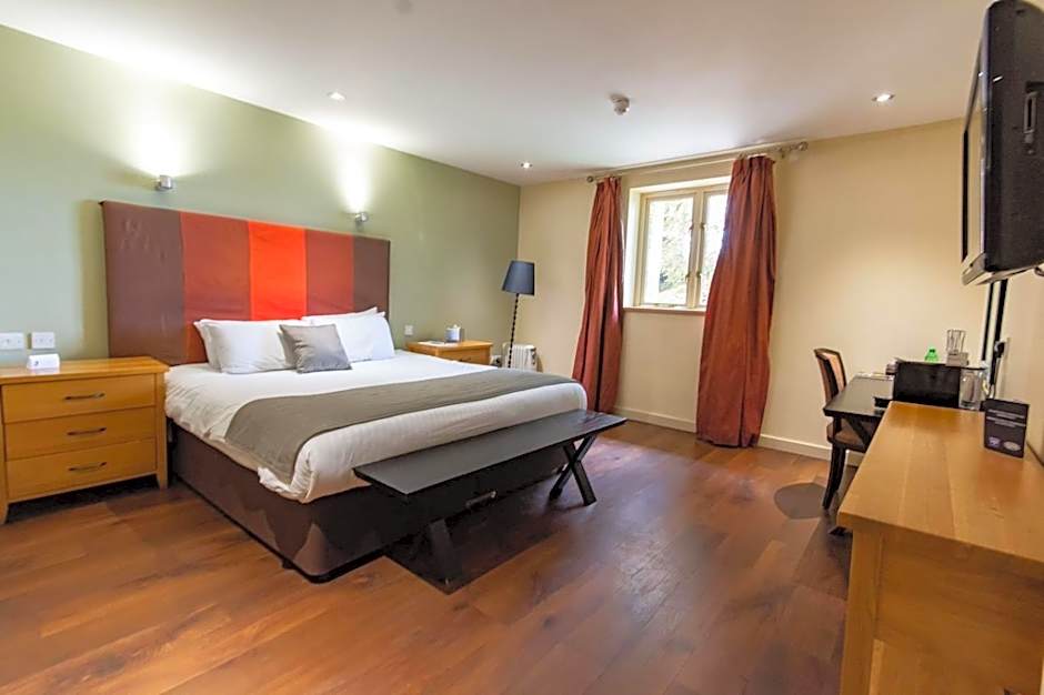 Great Hallingbury Manor