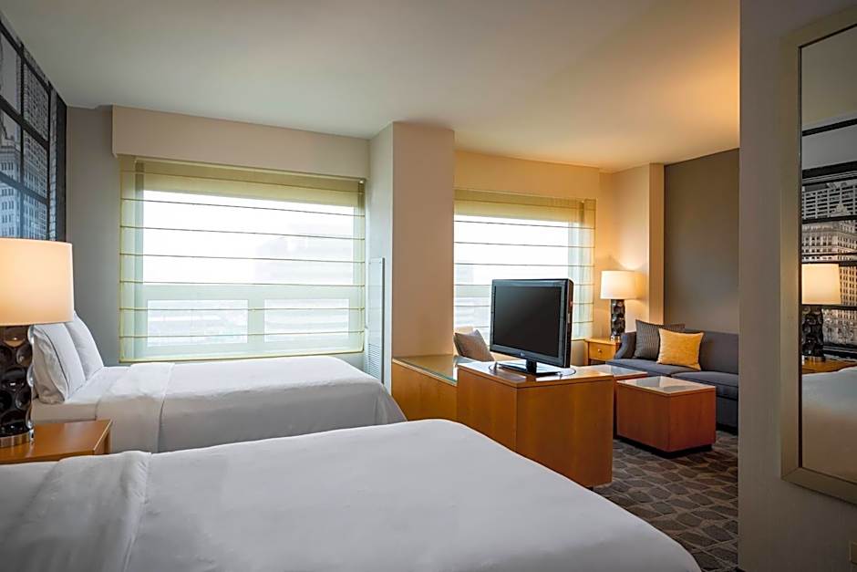 Renaissance Chicago O'Hare Suites Hotel