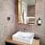 Best Western Plus Opera Batignolles