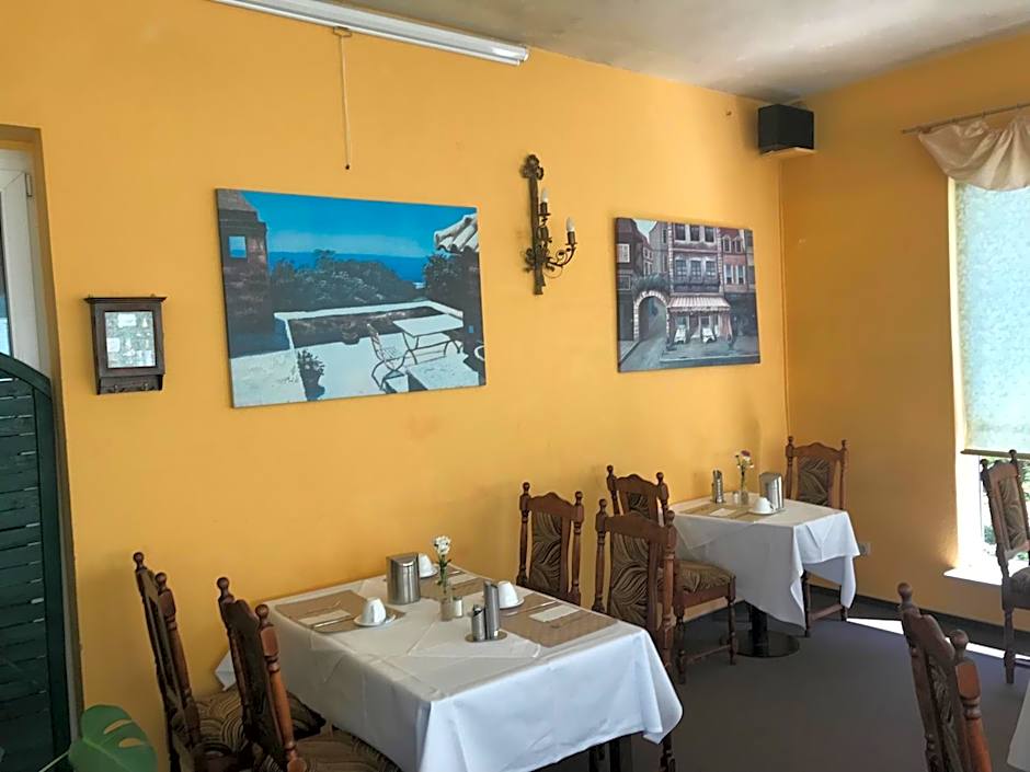 Hotel Gasthof Goldener Hahn