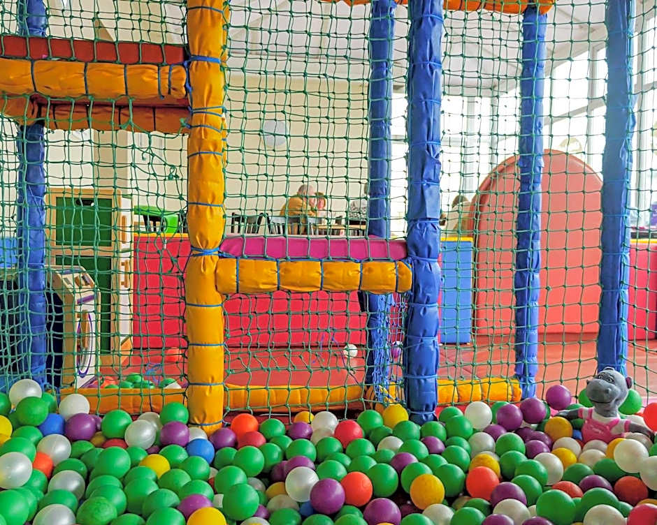 Luxurious caravan in Lyons Holiday Park Rhyl