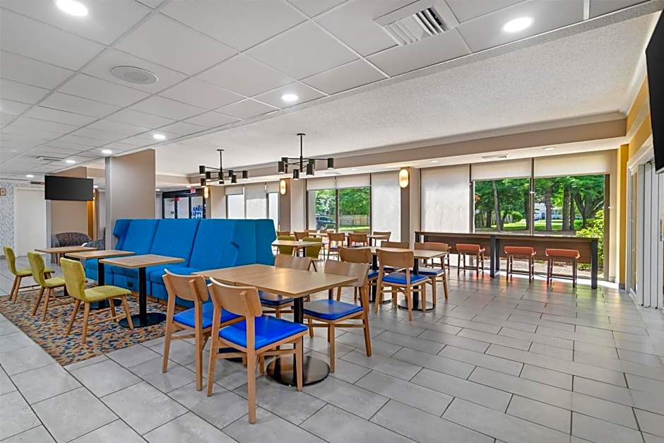 Hampton Inn Albany-Wolf Road (Airport)