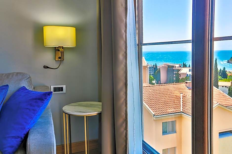 Hotel Lusso Mare by Aycon