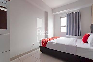RedLiving Apartemen Mekarwangi Square - M Express