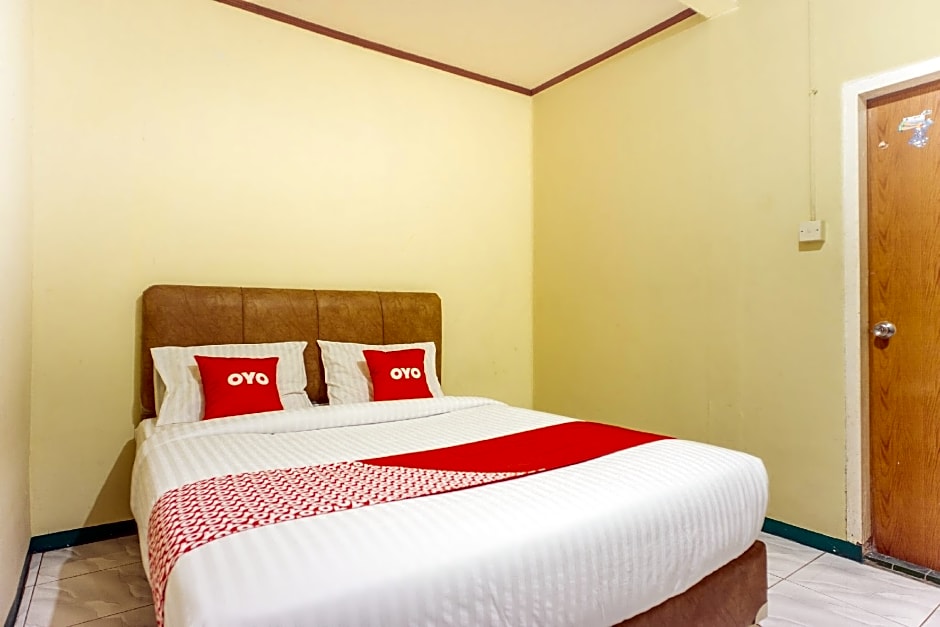 OYO 2180 Vina Vira Hotel