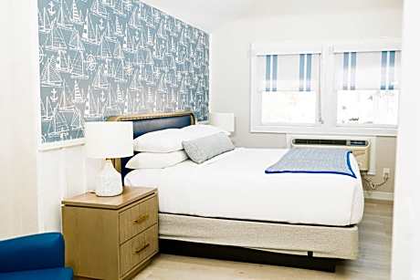 King Room - Non-Smoking