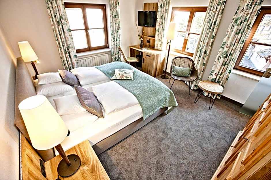 Historisches Gasthaus Hotel Hirschen Horn