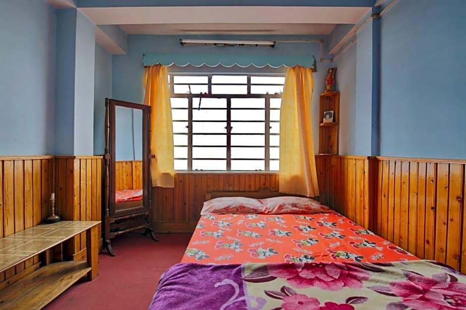 Goroomgo Lava View Lava Kalimpong