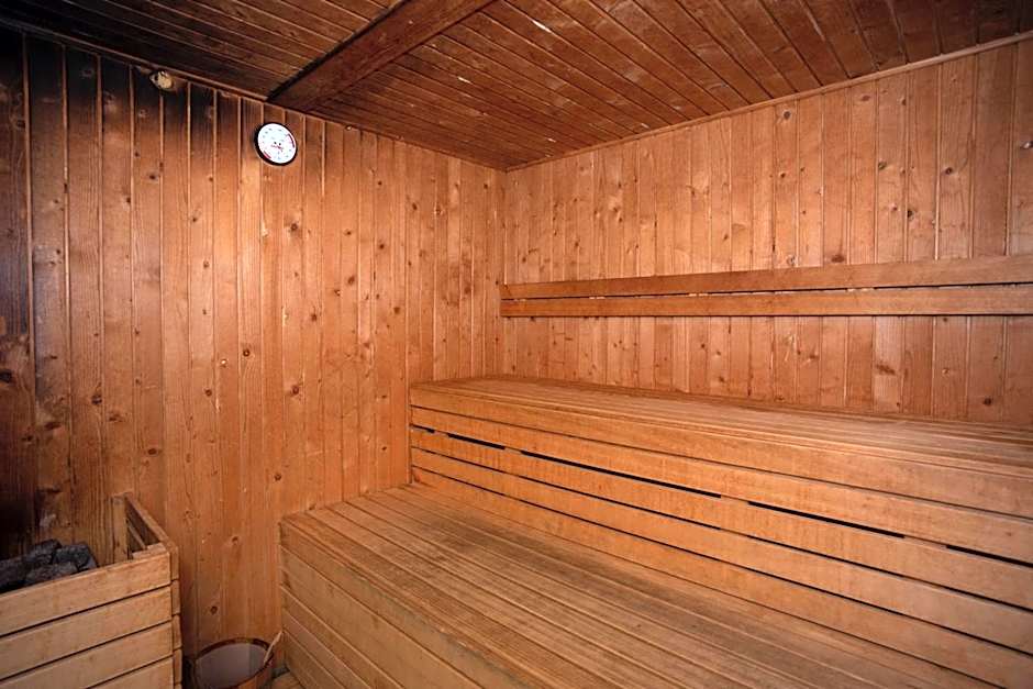 Axis Vermar Conference & Beach Hotel