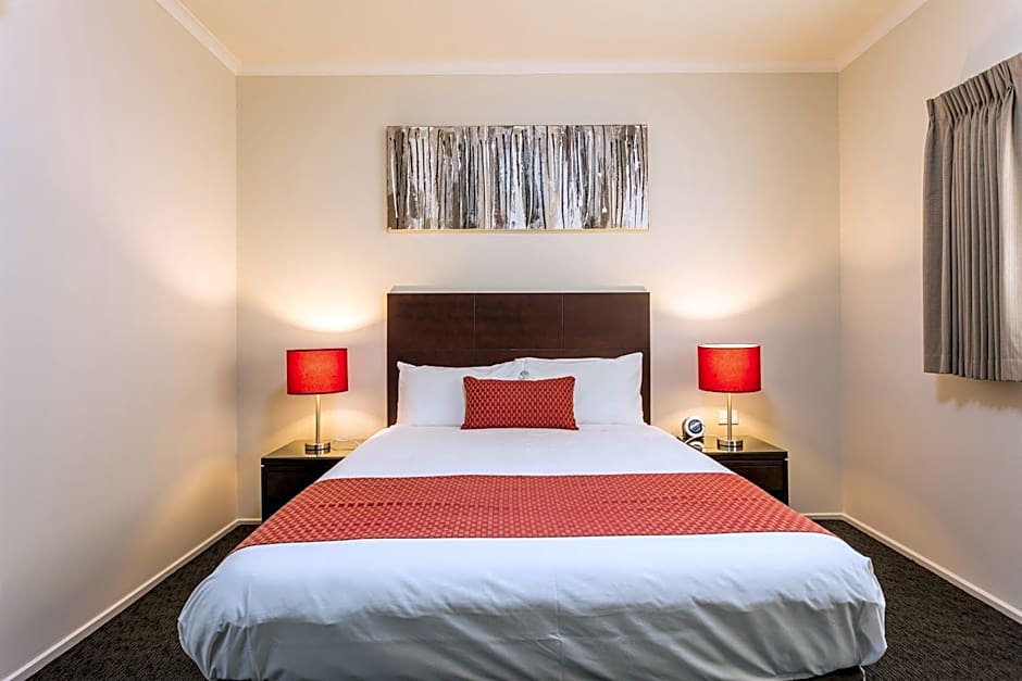 Quality Inn Colonial