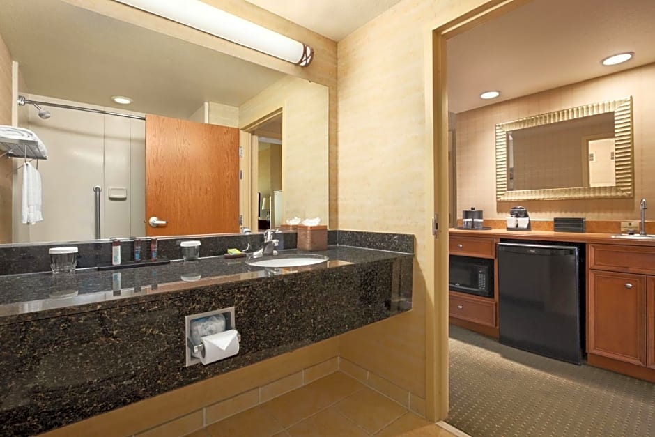 Embassy Suites Hot Springs - Hotel & Spa