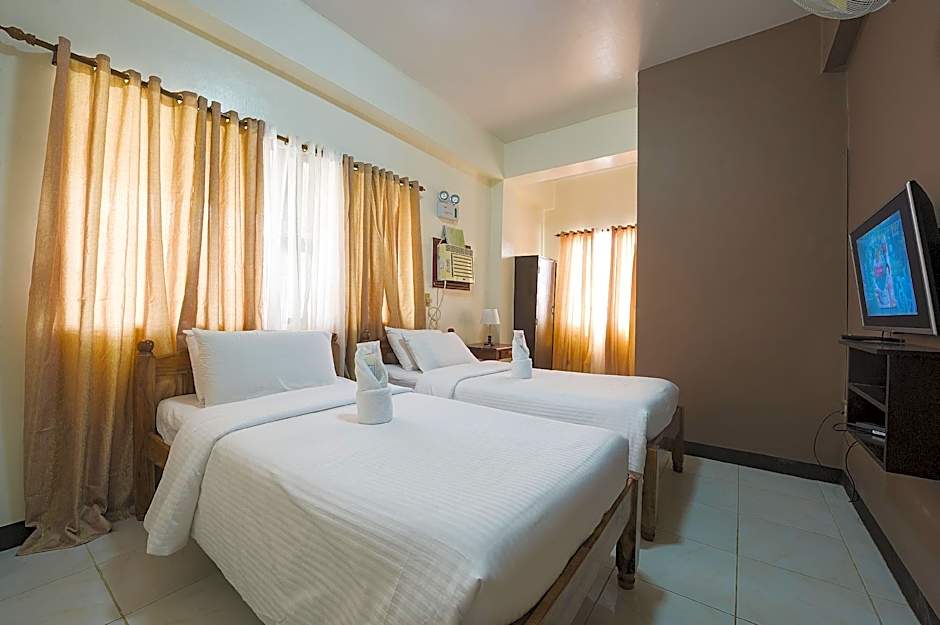 Batanes Seaside Lodge & Restaurant