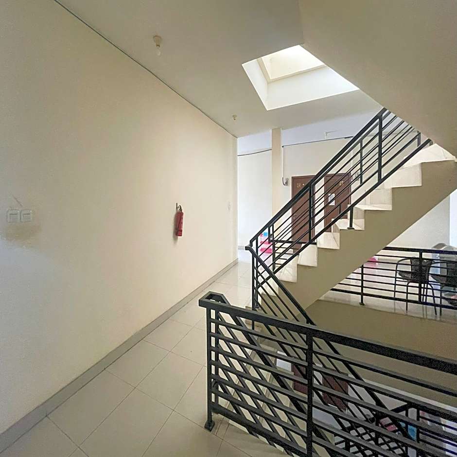 Reddoorz Syariah at Pondok Bintang Jalan Biring Romang Makassar