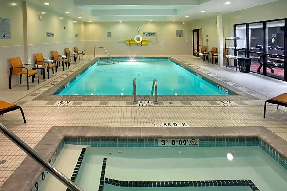 Courtyard by Marriott Providence Warwick