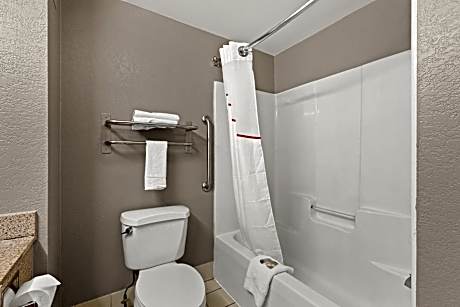 Red Roof Inn & Suites Newnan