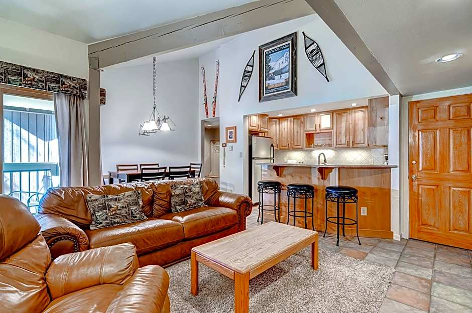 Photo 1 of 6 of Loft