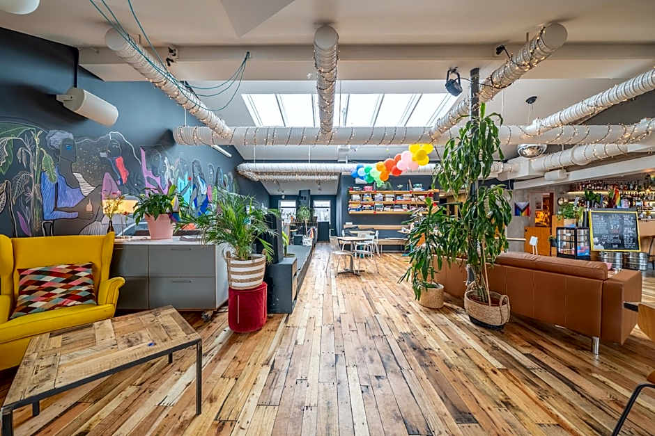 Loft - HI Eco Hostel