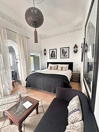 Riad Hadika Maria