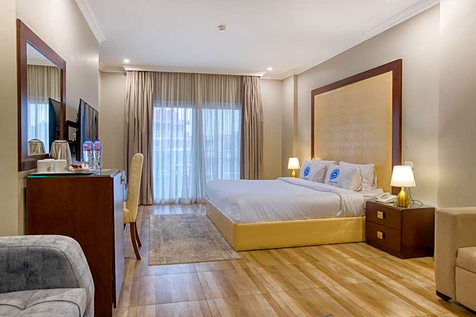 Mamlouk Pyramids Hotel