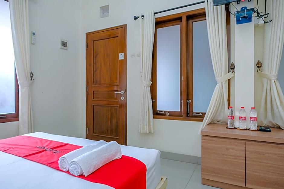 RedDoorz @ Syariah House Purwokerto