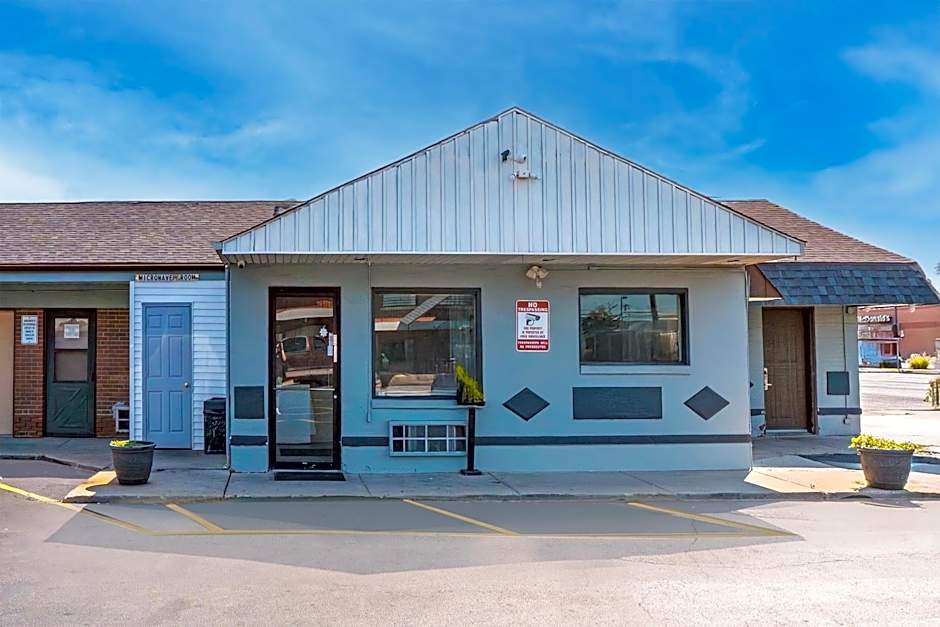 Hotel O Miami Inn & Suites Chicago Midway Airport