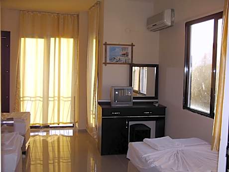 Triple Room with Balcony