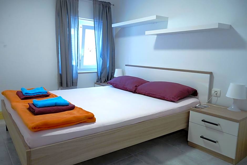 Hostel Pirano