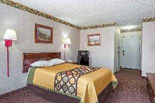 Super 8 by Wyndham Hancock MD