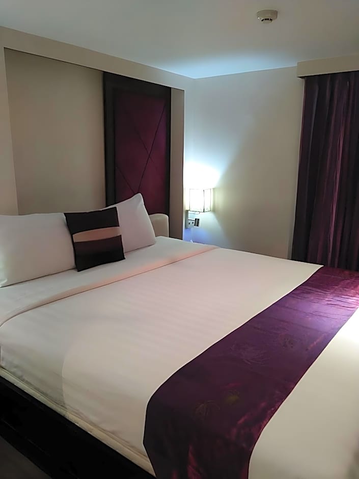 Paradiso Boutique Suites