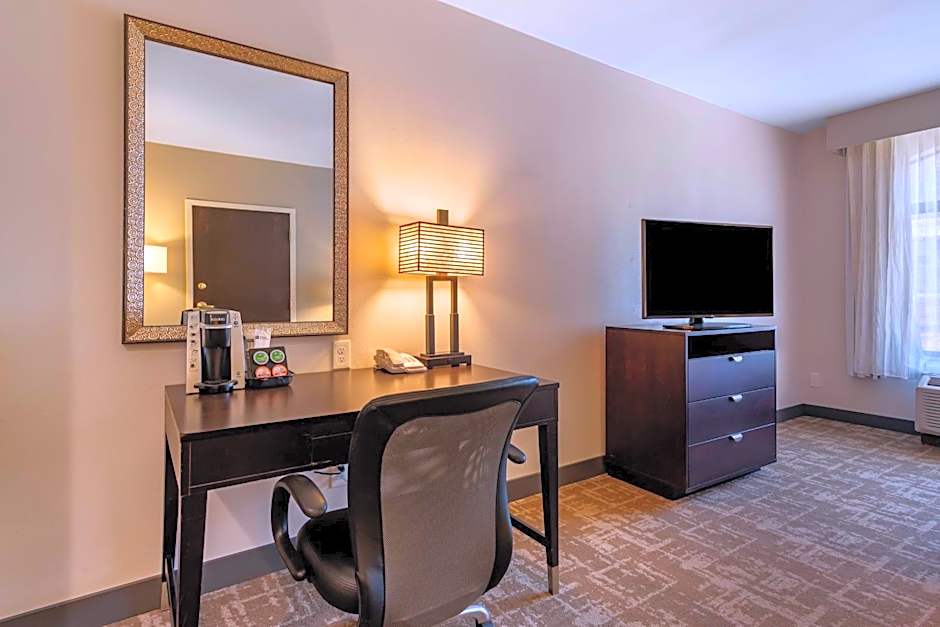 Best Western Plus Dalton Inn