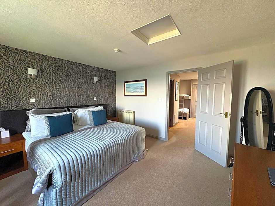 The White House Hotel