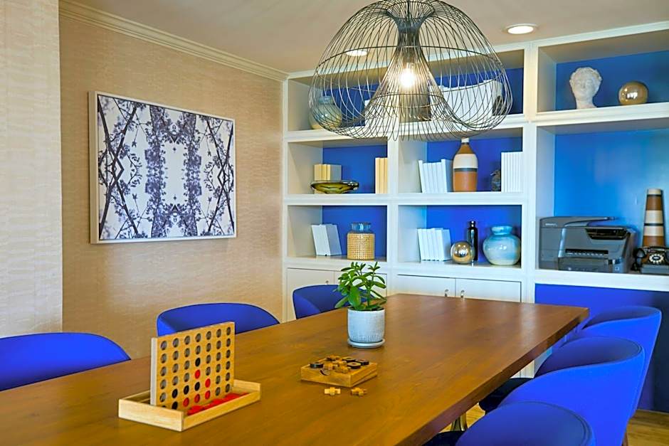 Renaissance by Marriott Meadowlands Hotel