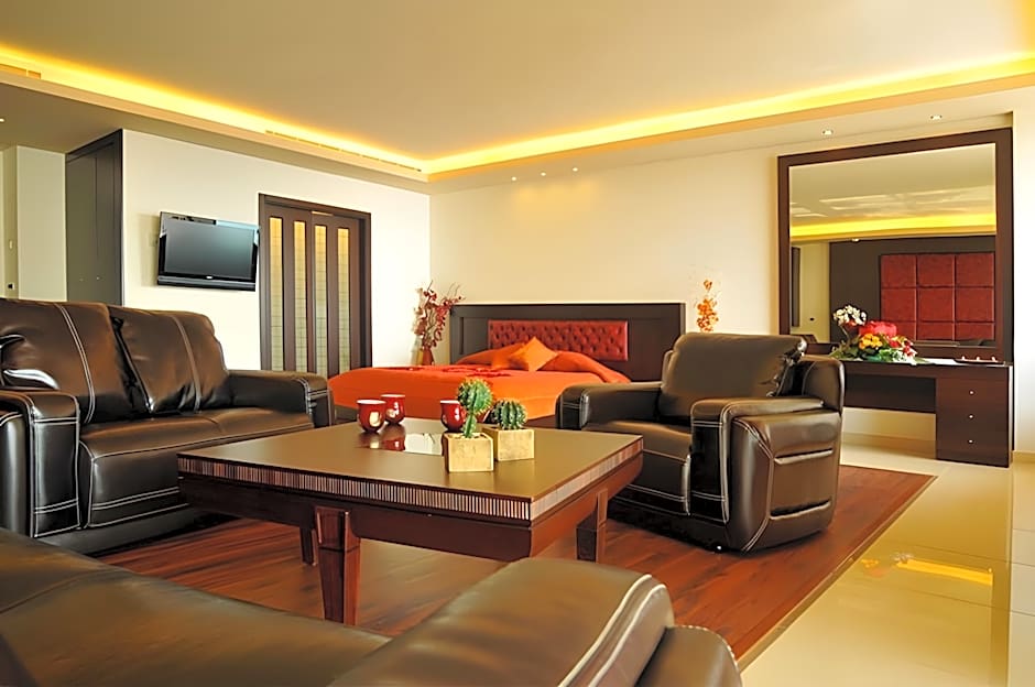 Photo 1 of 8 of Spa Suite