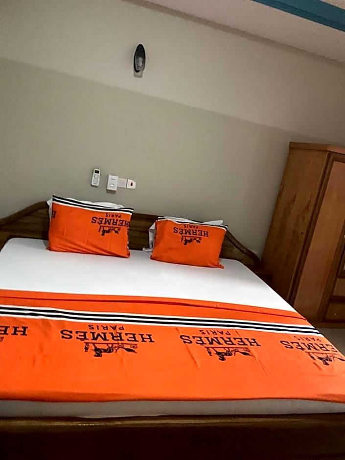 SWATSON HOTEL