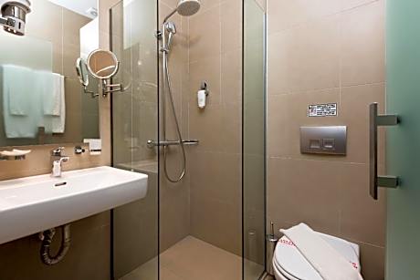 Family Room with Mountain View