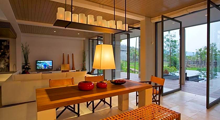 Veranda High Residence