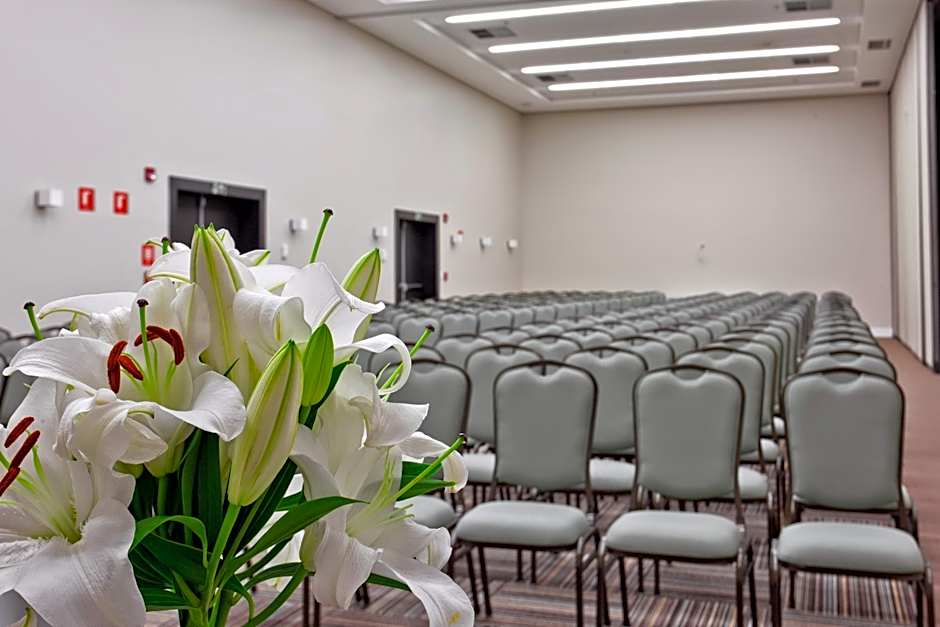 Golden Tulip Sao Jose Dos Campos